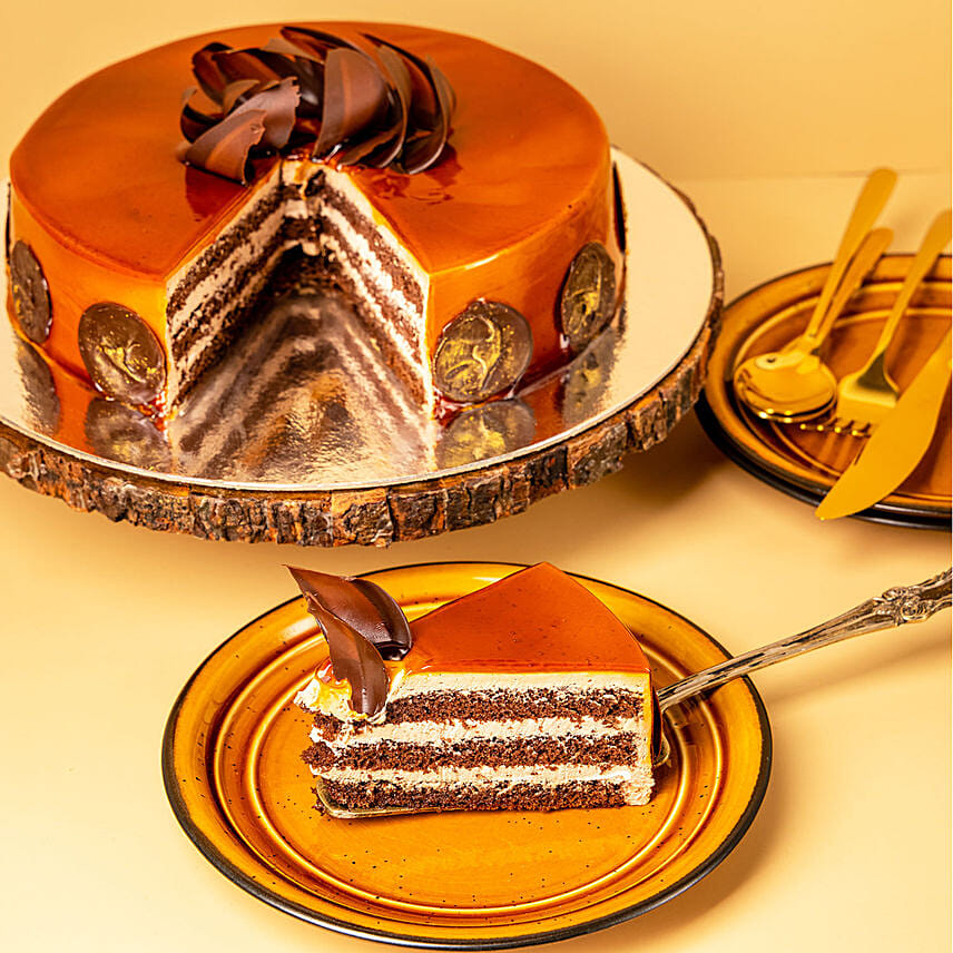 Caramel Chocolate Cake 2 Kg Eggless