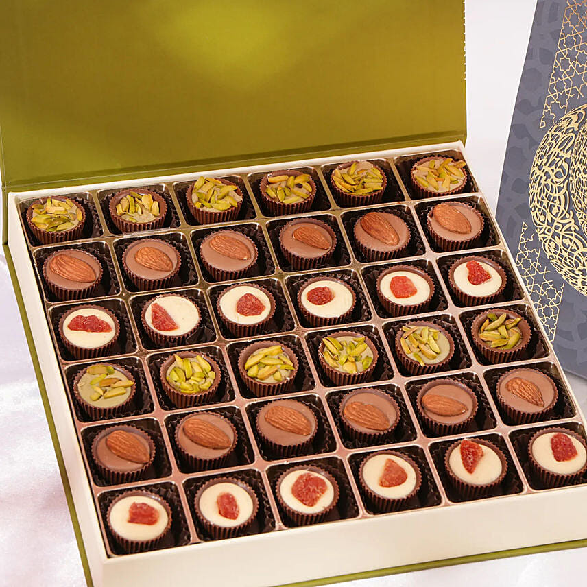 Flavoured Chocolate Cups Large Box