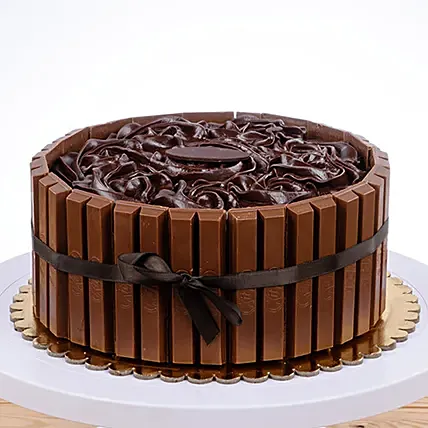 Kitkat Chocolate Cake: Send Cakes to Oman