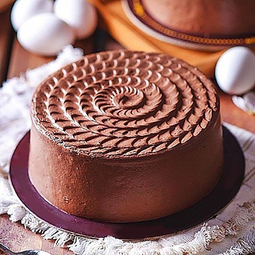 Delicious Chocolate Fudge Cake Delicious Chocolate Fudge Cake: Send Cakes To Pakistan