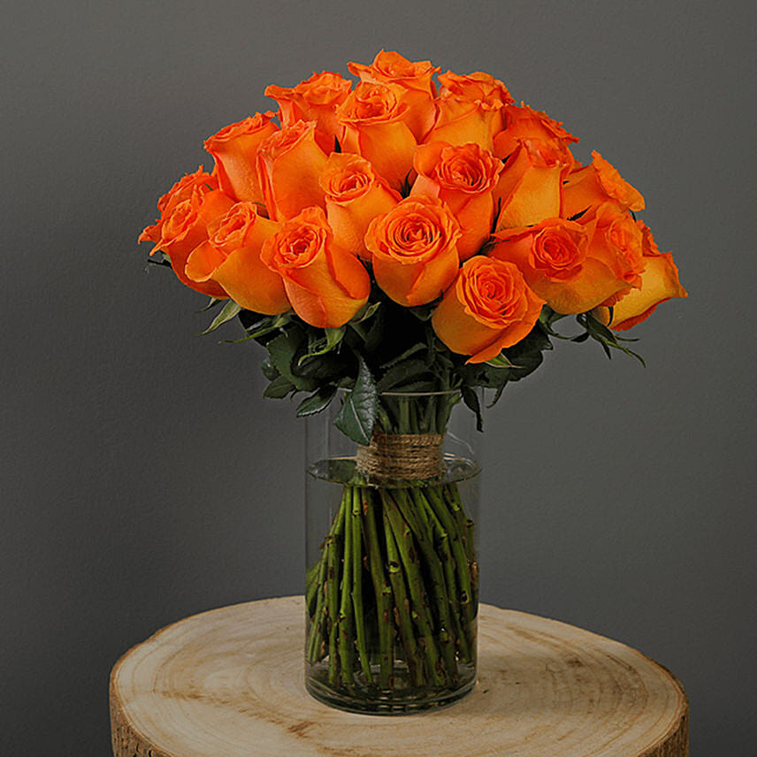 30 Stems Spritz Orange Roses Vase