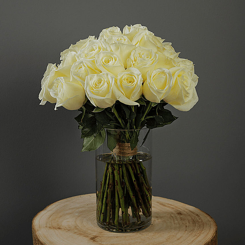 30 Stems White Roses Vase