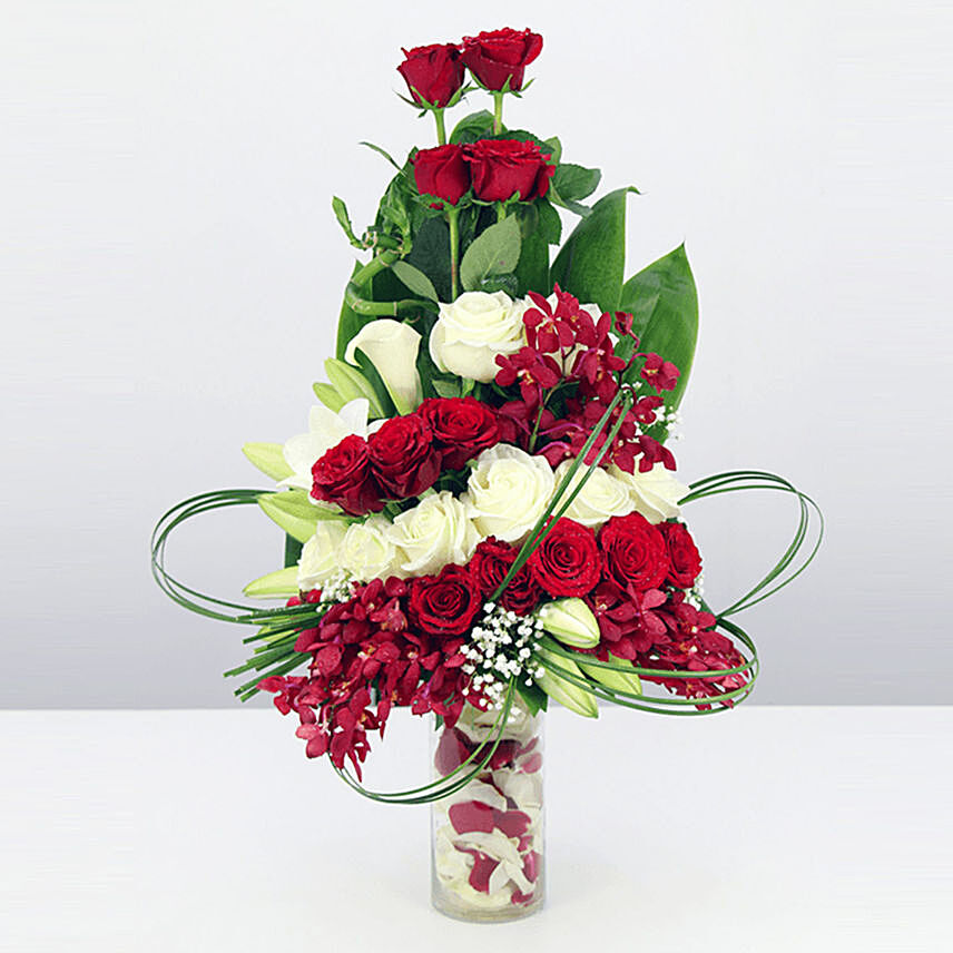 Red & White Flowers Vase- Premium