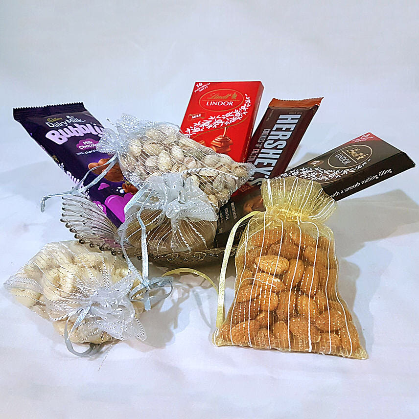 Assorted Chocolates & Dry Fruits Hamper