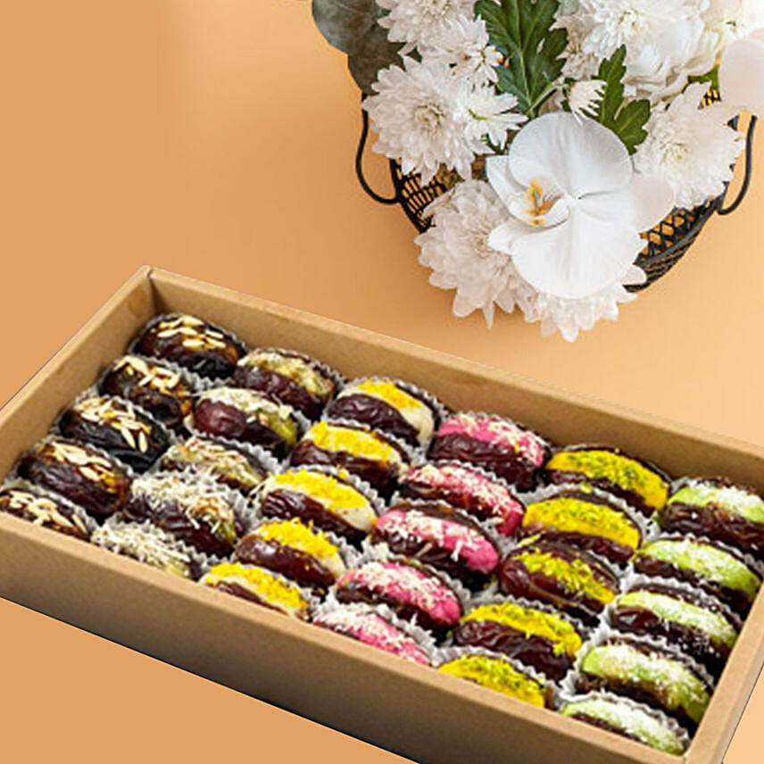 Royal Assortment Of Mejdool Dates Sweets Box 1 Kg