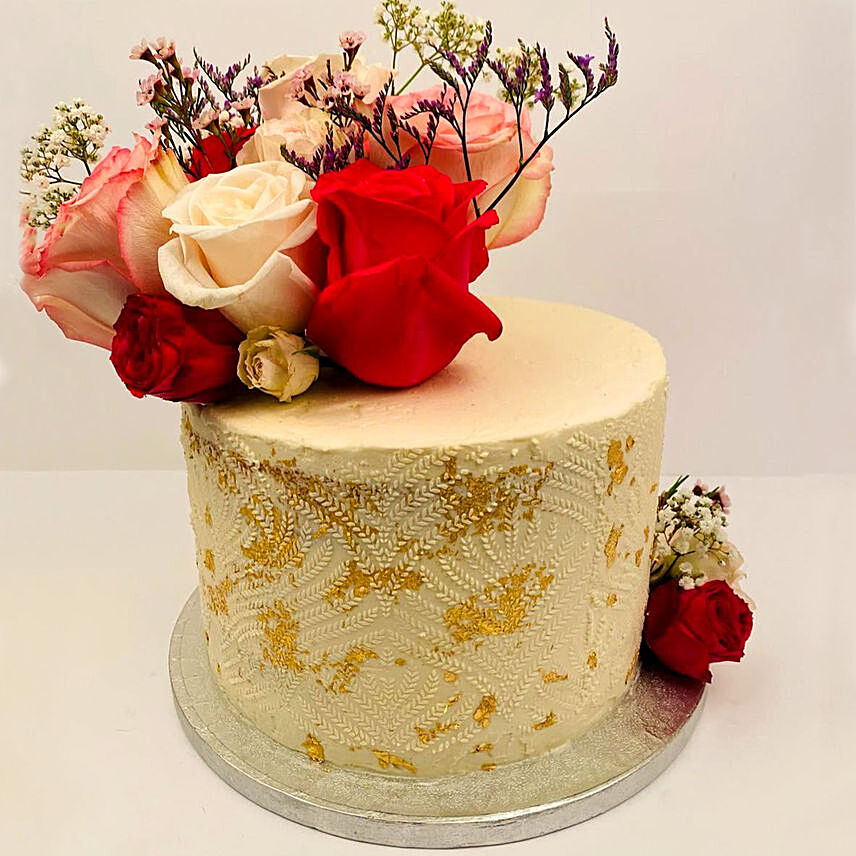 Beautiful Stencile Vanilla Cake