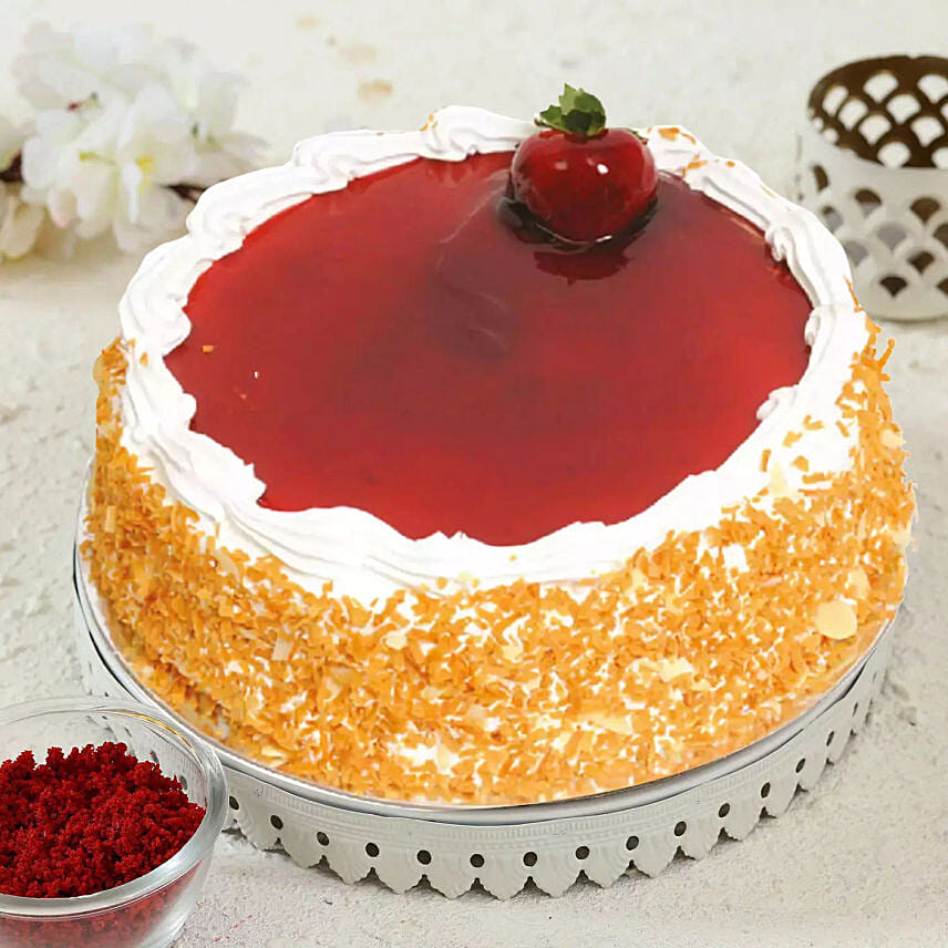 Eggless Strawberry Cake