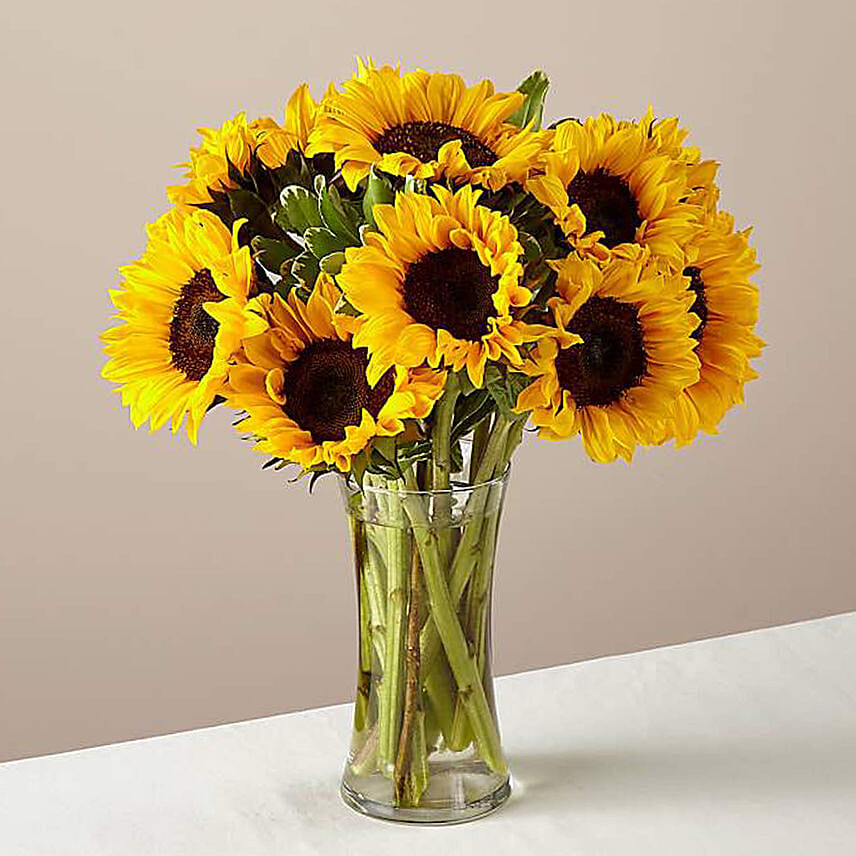 Gracious Sunflowers Glass Vase Arrangement