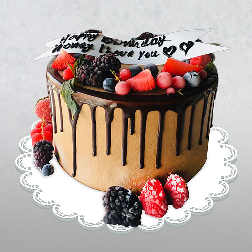 Loaded Love Choco Berry Cake 1.5 Kg