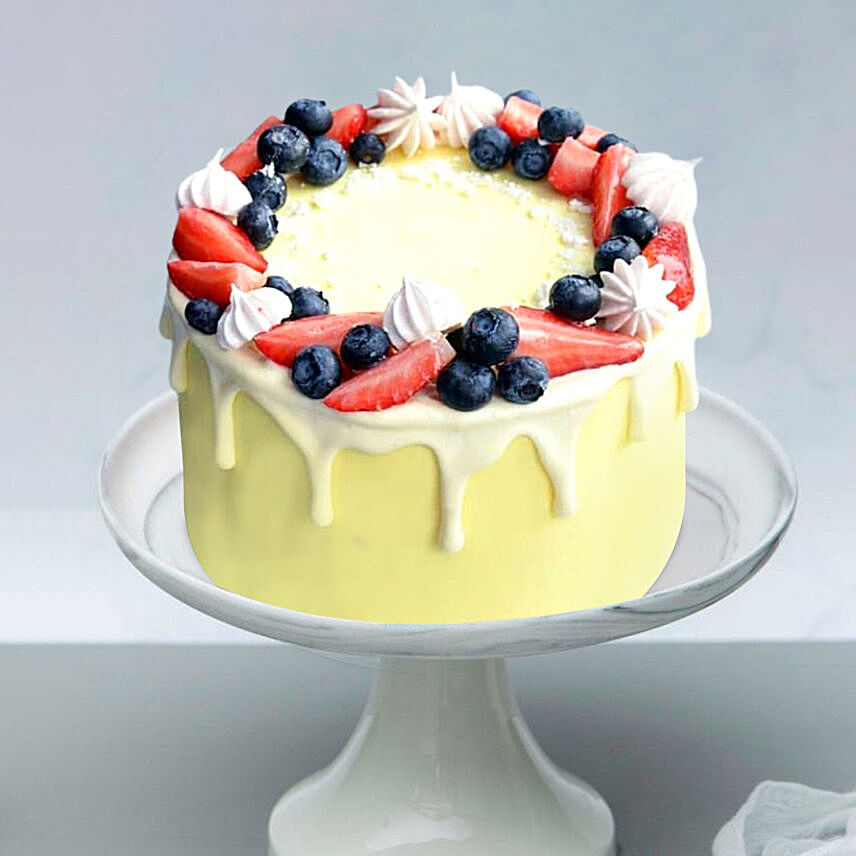 Pleasing Mix Berry Vanilla Cake 1.5 Kg