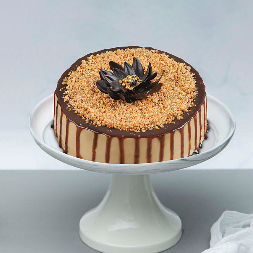 Appetizing Butterscotch Cake Half Kg