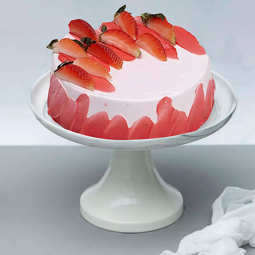 Exotic Strawberry Cake Half Kg