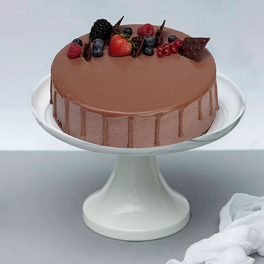 Luscious Berries Chocolate Cake 1 Kg