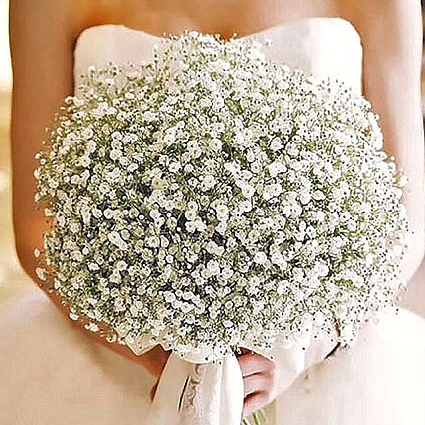باقة زفة عروس من ورد الجيبسوفيلا بيضاء اللون
