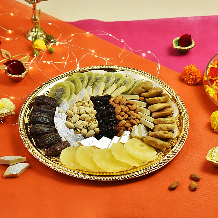 Sweets And Healthy Platter