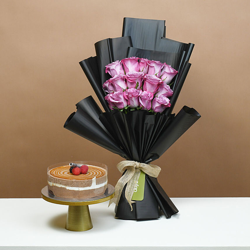 Elegant Plum Roses Cake Delight
