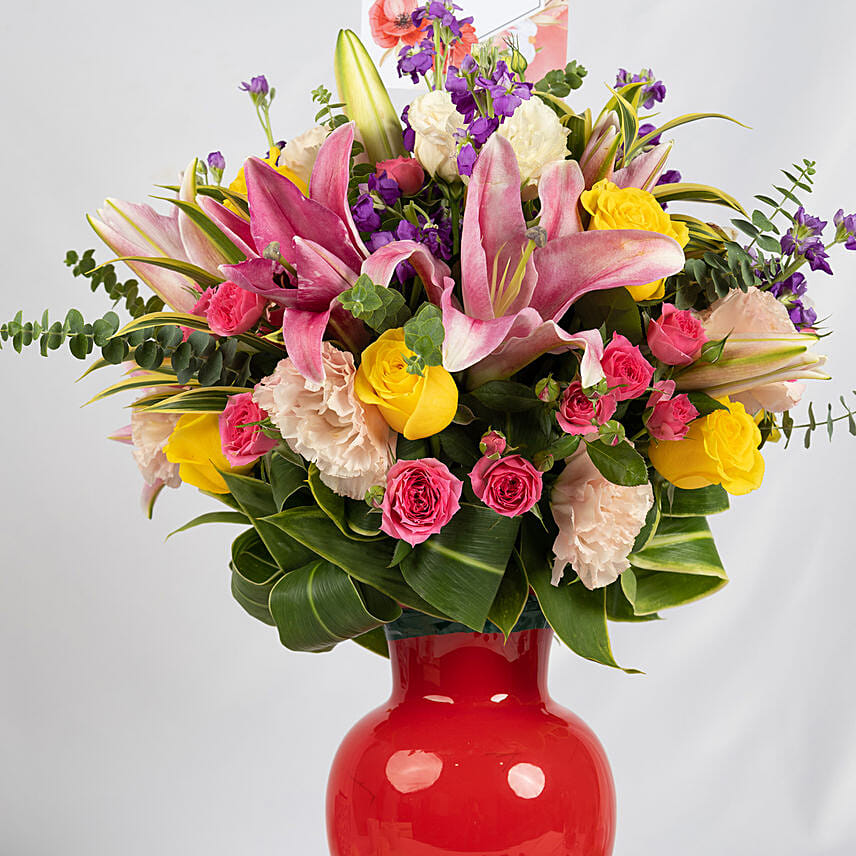 Online Mix Flowers Arrangement Gift Delivery in Qatar FNP