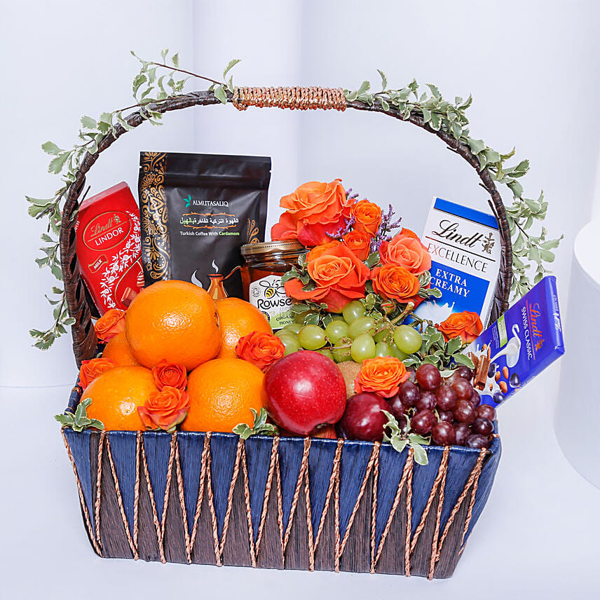 Choco Fruit Basket Choco Fruit Basket: شوكولاتة في قطر