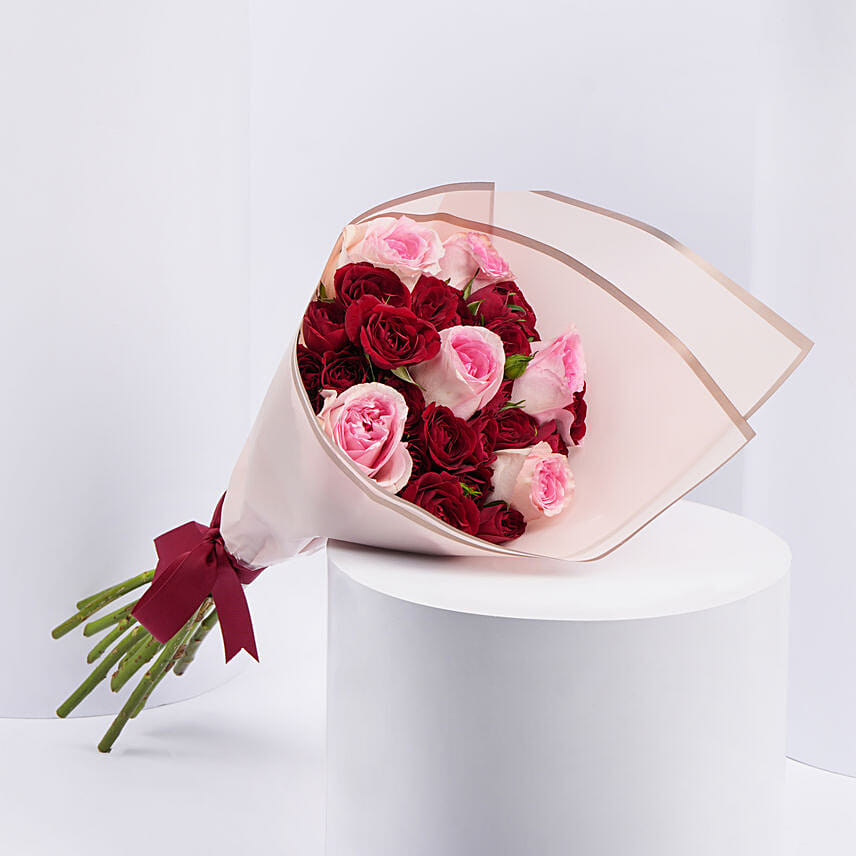 Moments in Bloom: توصيل هدايا قطر