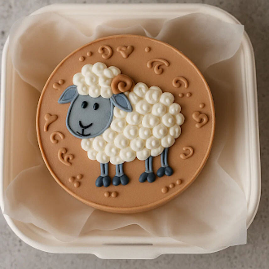 Smiling Sheep Cake for EID Al Adha: أرسل كيك الشوكولا إلى قطر
