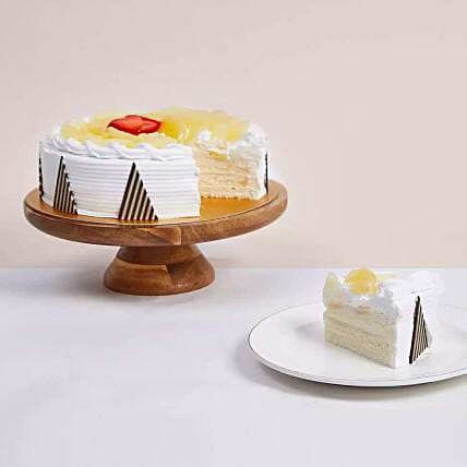 كيك أناناس نصف كيلو مزين ولذيذ: 