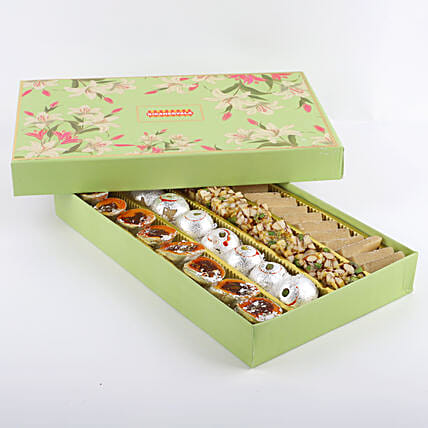 Kaju Dry Fruit Khoya Mix Sweet: Send Sweets To Qatar