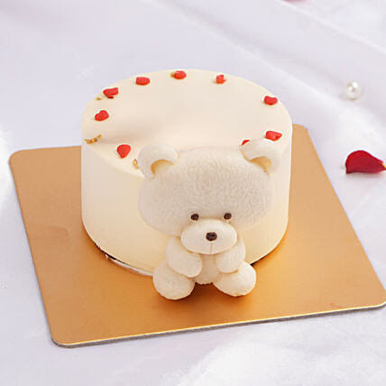 Love Bite Delight Cake: Valentines Day Gifts to Qatar