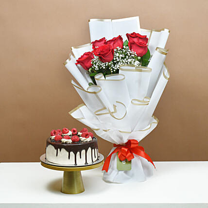 Passionate Love Roses and Black Forest Cake Surprise: 