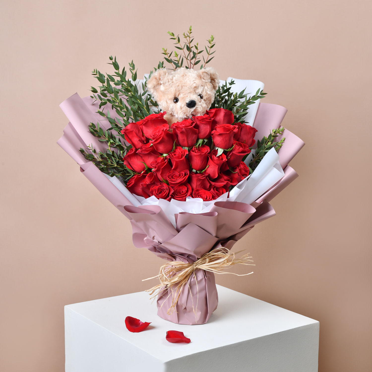 Online Teddy Bear's Rose Garden Gift Delivery in Qatar FNP