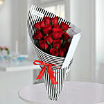 15 Romantic Roses Bunch