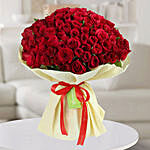 باقة من 150 وردة حمراء خلابة ورومانسية بغلاف ساحر