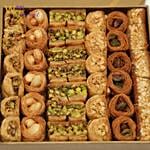 A Medium Box of Luxury Baklava Mix 875g