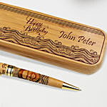 قلم خشبي منقوش وعلبة خشبية بيضاوية حسب الطلب