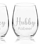 كأسان زجاج بحجم متوسط بنقش اسم الزوج والزوجة حسب الطلب