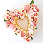 Premium Heart Shaped Vanilla Cake- 1 Kg