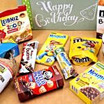 صندوق هدية يحتوي على الشوكولاتة بأنواع مختلفة وأوريو والمزيد