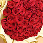 50 Valentine Roses Bouquet And Cake