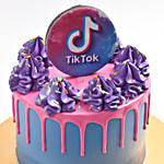 Tik Tok Cake With Cupcakes