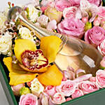 بوكس العطر والورود الراقي - عطر نسائي مع ورد وردي في بوكس