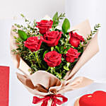 هدايا الحب - كيكة شكل قلب مع باقة ورد جوري أحمر