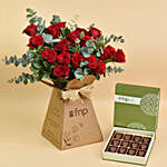 20 Red Roses Hand Bouquet With Chocolates