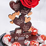 سيارة الحب - فور ايفر روز مع تصميم خشبي وشوكولاتة ليندت