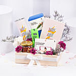 بوكس هدايا مكتبية منوعة مع نبتة خضراء - هدية عملية