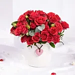 مزهرية ورد الحب الأحمر