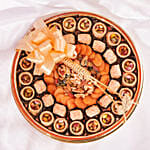 طبق حلويات عربية فاخر