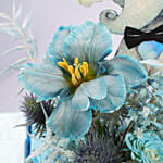 شوكولاتة بالحليب في طبق تقديم أنيق للمولود الصبي