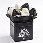 200 جرام فراولة مغطاة بالشوكولاته البيضاء والغامقة في بوكس مطبوع