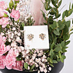 باقة ورد مع أقراط كارولين سفدبوم وكريستالات سواروفسكي للنساء