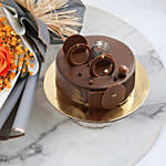 كومبو ورد وكيك - كيك الشوكولاته اللذيذ مع باقة ورد برتقالي