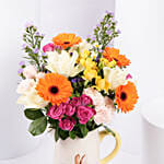 باقه ربيعيه في كوب أرنب